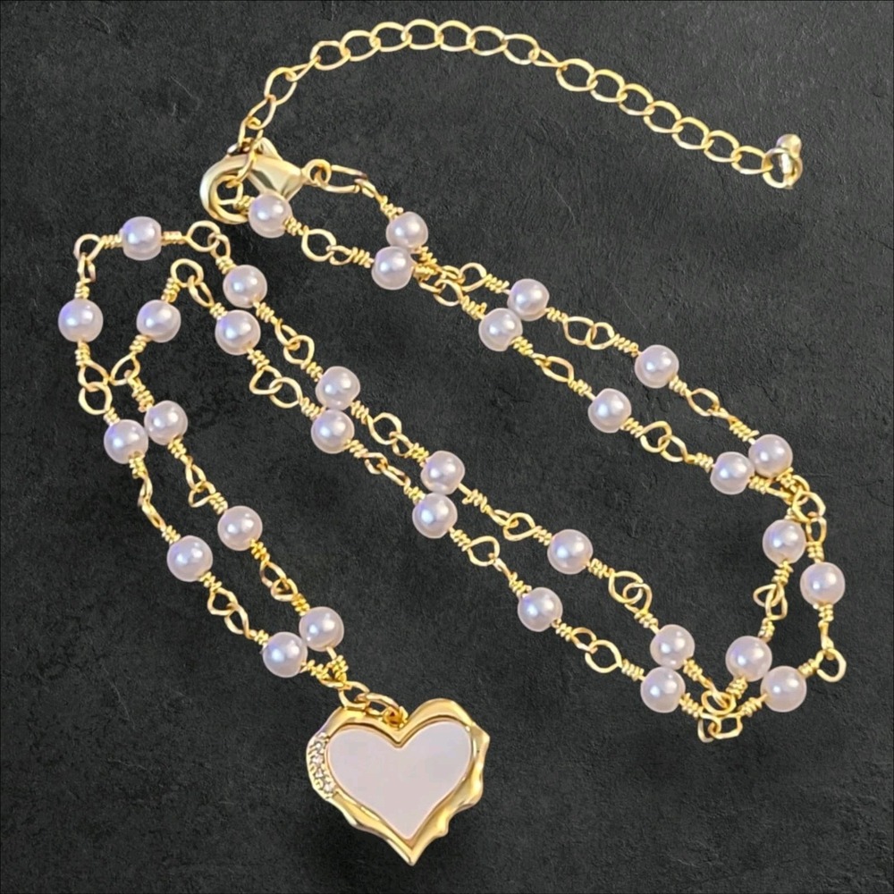 Dainty Gold Tone Faux Pearl MOP & Rhinestone Heart‎ Pendant Necklace 16-18"